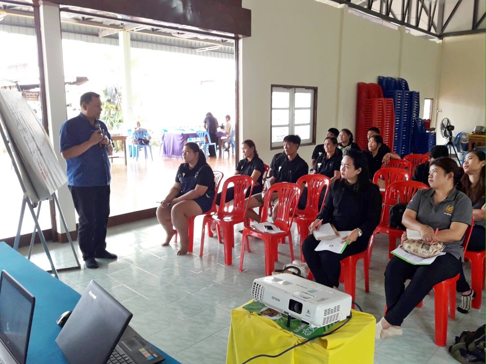 การประชุมขับเคลื่อนโครงการส่งเสริมกระบวนการเรียนรู้เพื่อพัฒนาผู้ประกอบการ SMAEs ใหม่