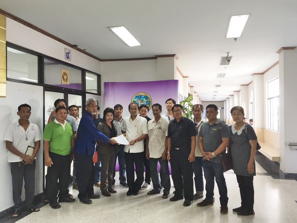 สภาเกษตรกรจังหวัดตาก ประสานปัญหาความเดือดร้อนเกษตรกรผู้เลี้ยงปลาในกระชังและราษฎรที่อาศัยริมฝั่งแม่น้ำ จากการบังคับใช่ พรบ.การเดินเรือในน่านน้ำไทย (ฉบับที่ 17) พ.ศ.2560