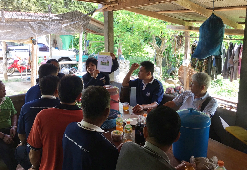 สมาชิกสภาเกษตรกรจังหวัดเชียงรายเข้าศึกษาดูงานกลุ่มวิสาหกิจชุมชนผู้เลี้ยงโคเนื้อบ้านปากวัง ม.10 ต.ตากออก อ.บ้านตาก จ.ตาก
